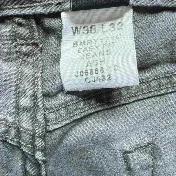 Calvin Klein Men’s Ash Grey 38x32 Easy Fit Straight Jeans - Picture 4 of 6